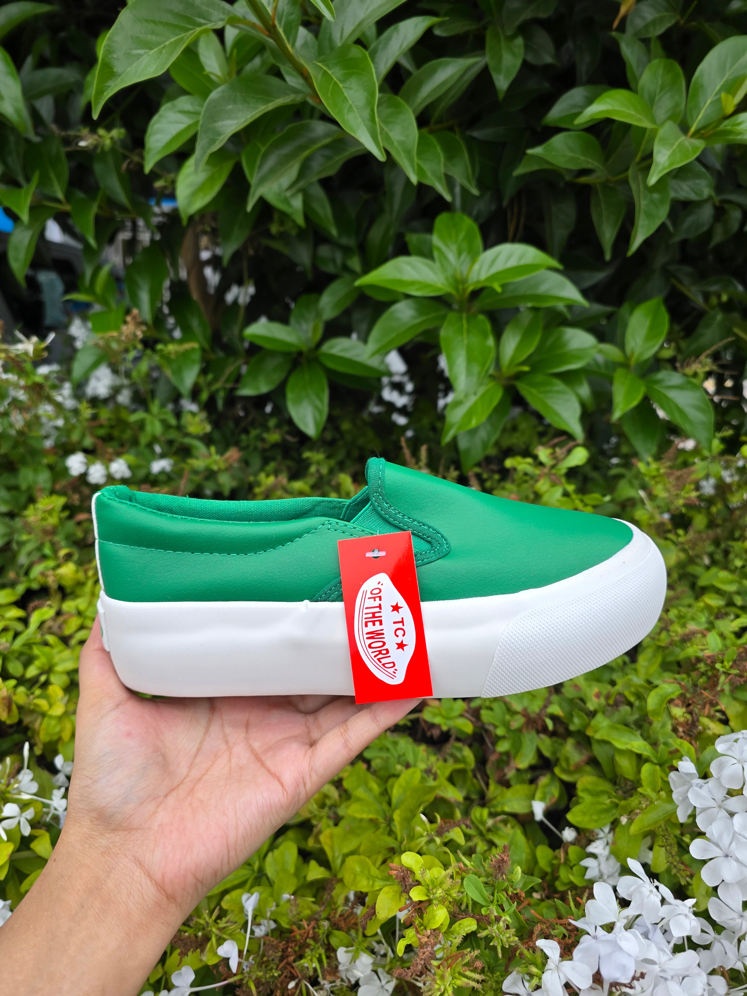 Slip-On Casual Sneakers – Lightweight Everyday Fashion Shoes