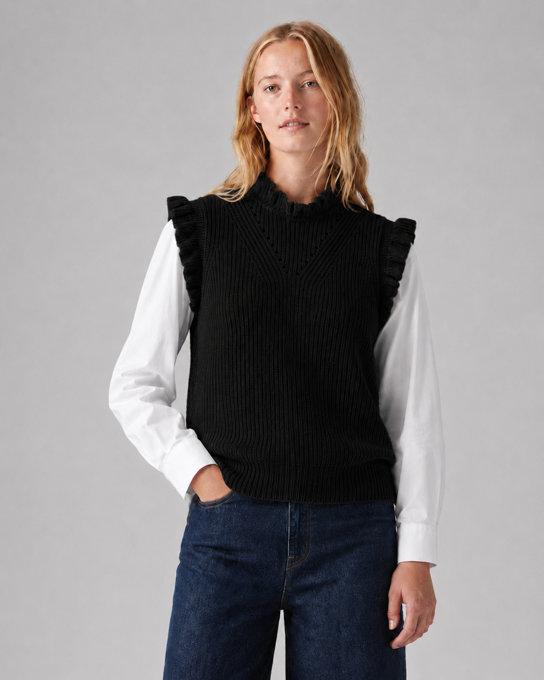 Cute Ruffle Knitted Top with Integrated Long Sleeves