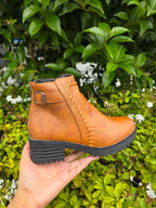 Women’s Buckle Ankle Boots – Chunky Heel Winter Fashion Boots