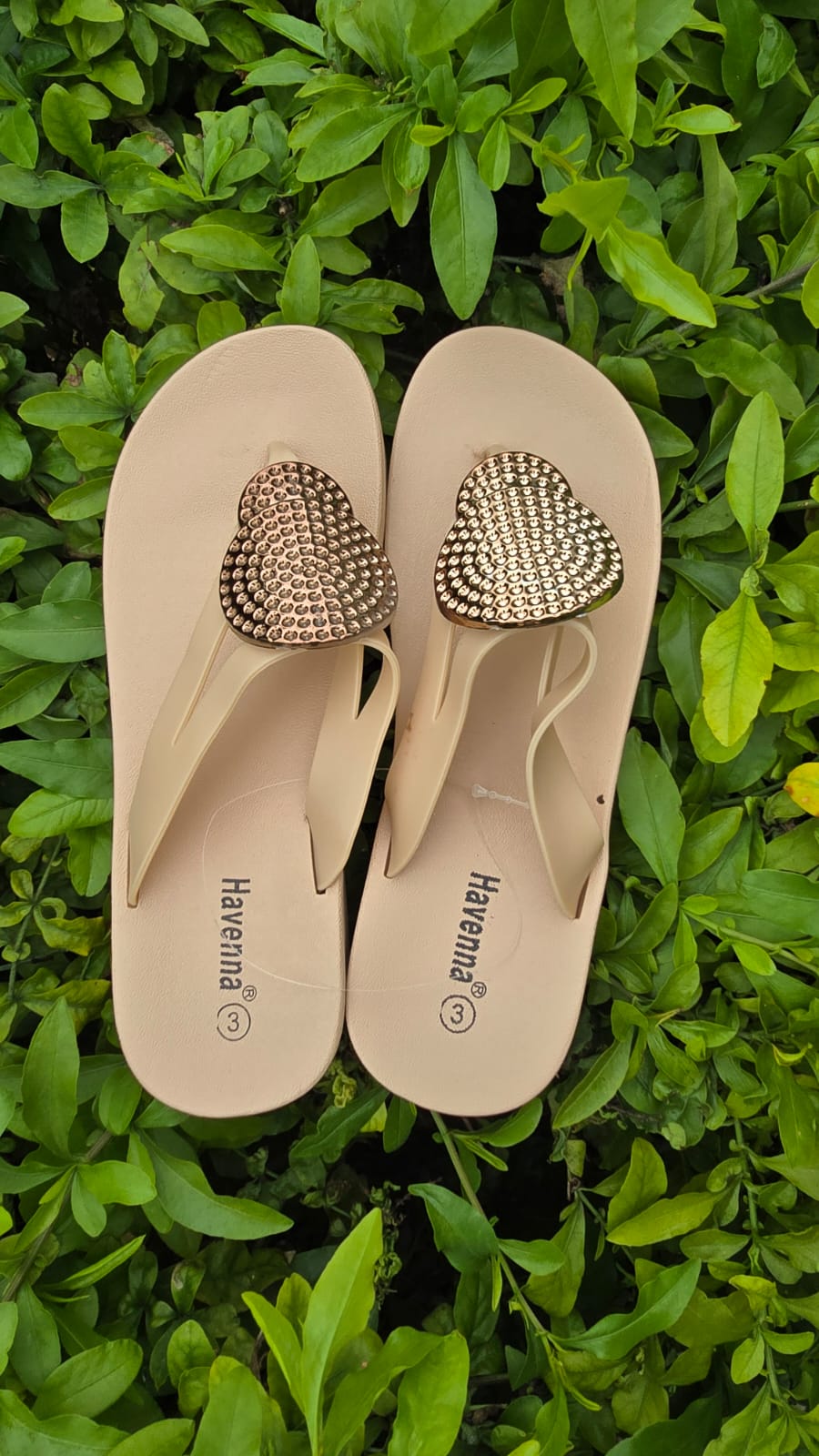 Heart Rhinestone Flip-Flop Sandals – Casual Sparkle Flats