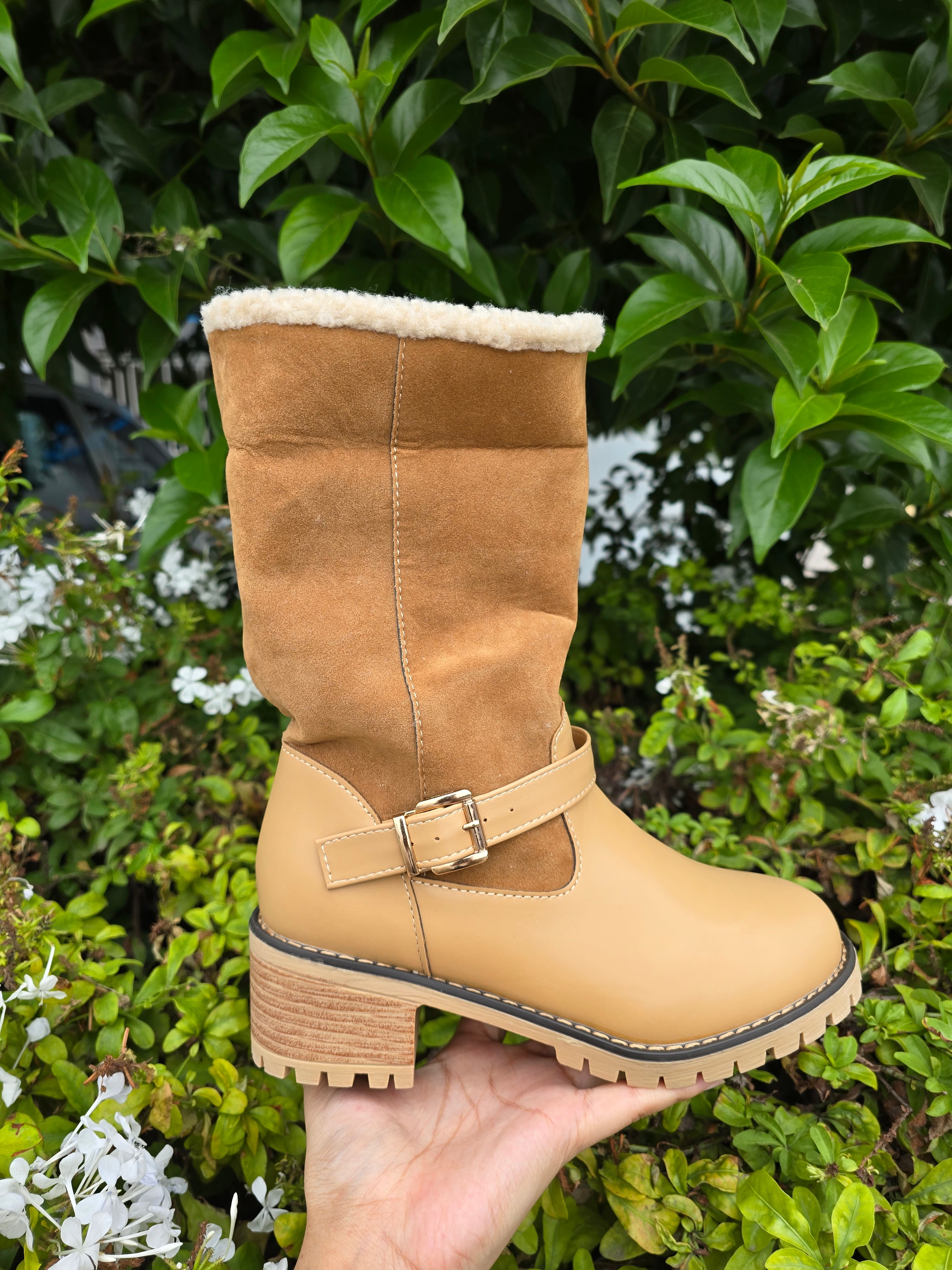 Women’s Fleece-Lined Winter Boots – Buckle Strap Fur Cuff Ankle Boots