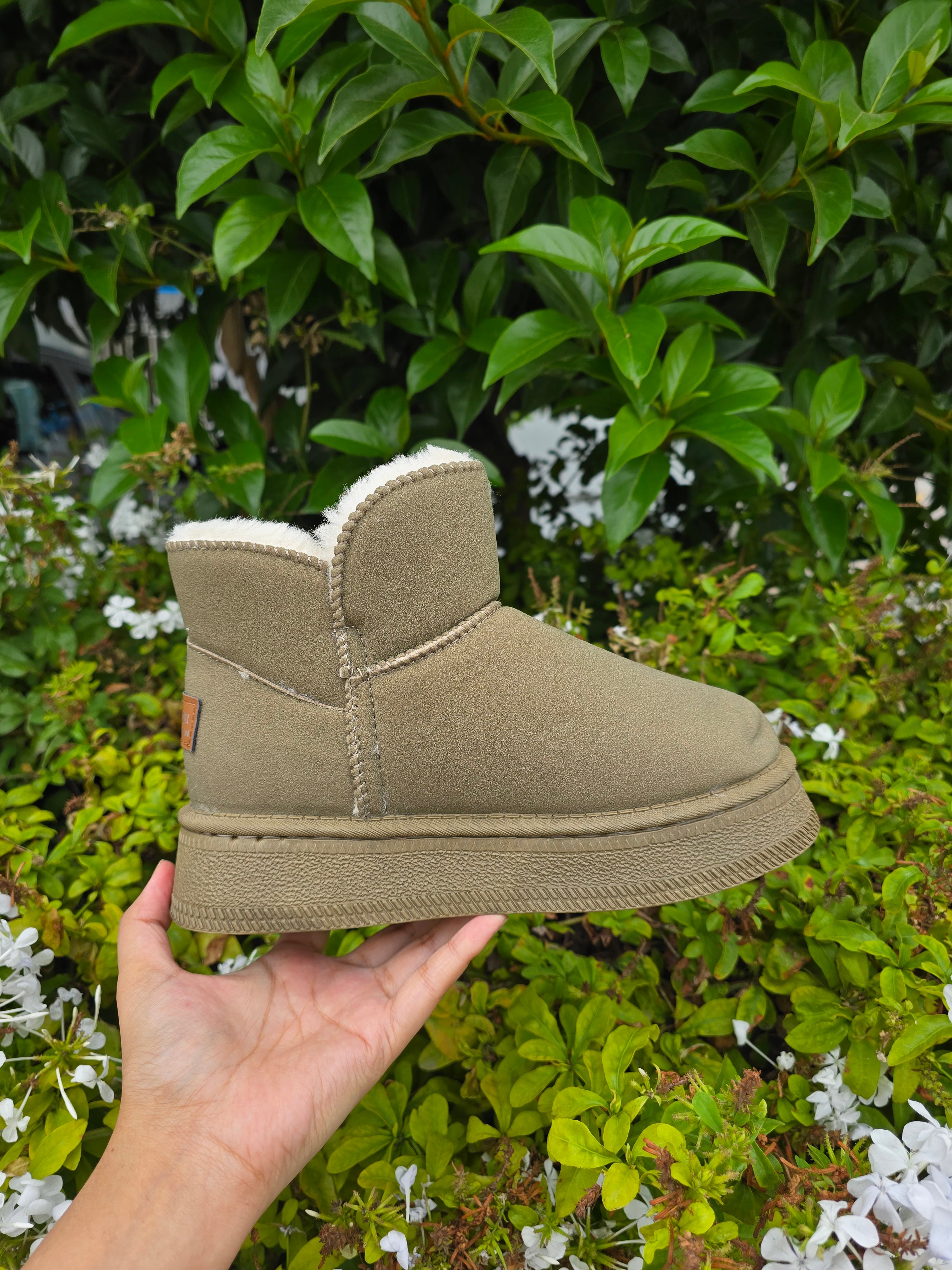 Women’s Fur Lined Winter Boots – Warm Casual Snow Ankle Boots