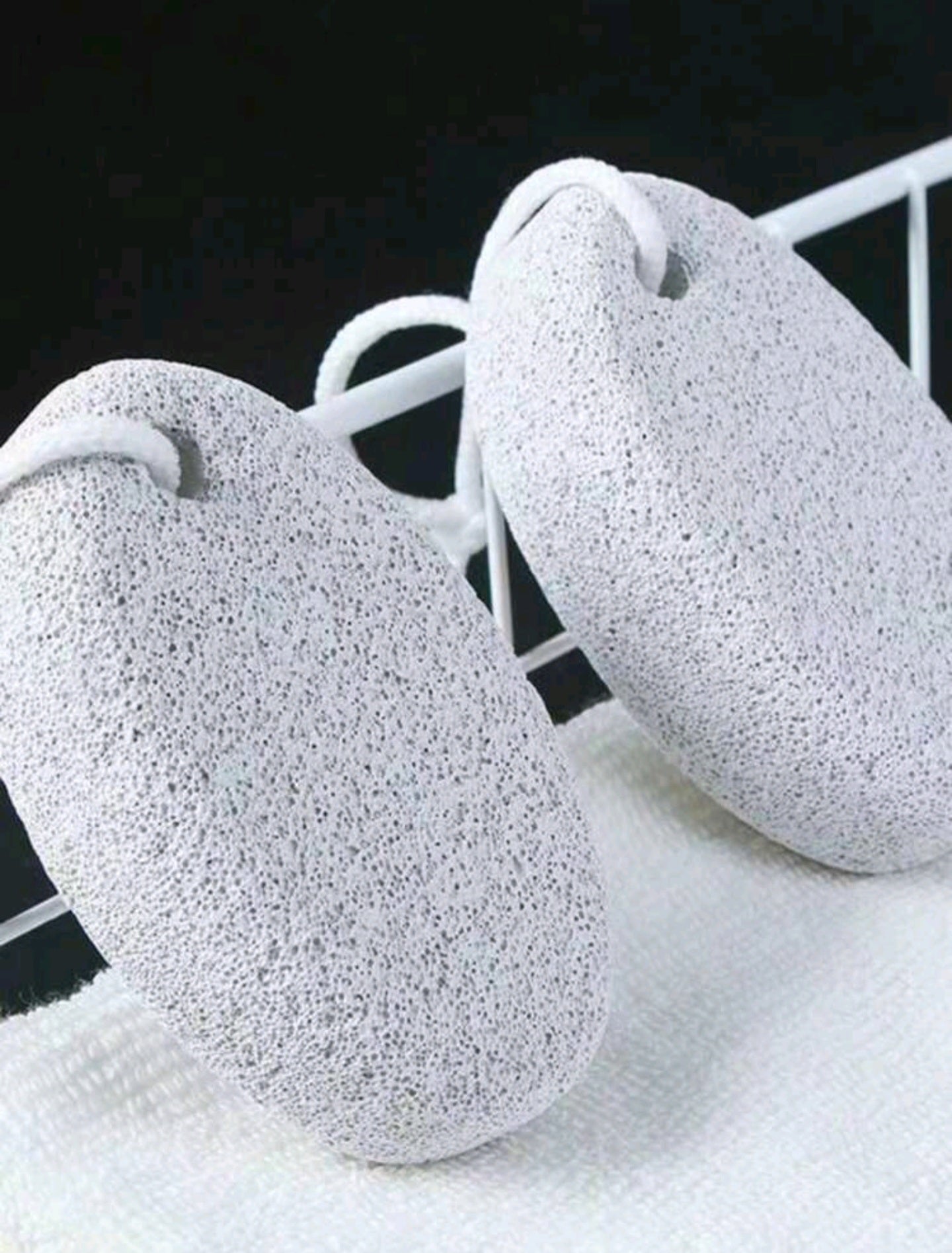 Natural Pumice Foot Stone With Rope – 1PC