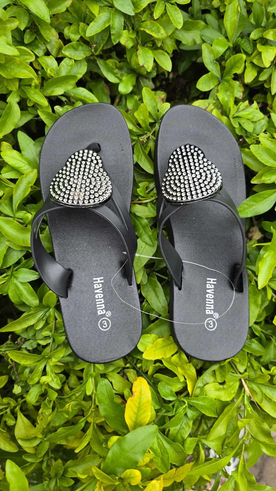 Heart Rhinestone Flip-Flop Sandals – Casual Sparkle Flats